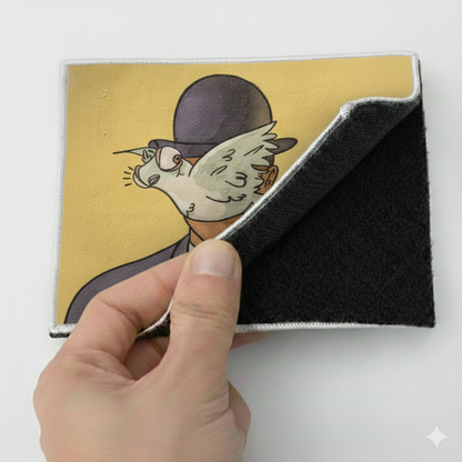 Parche con Velcro -  René Magritte (Man in a Bowler Hat)